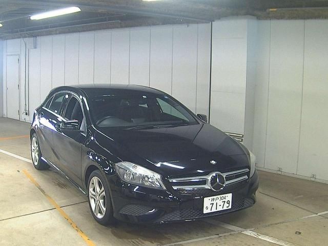 181 MERCEDES BENZ A CLASS 176042 2013 г. (ZIP Osaka)